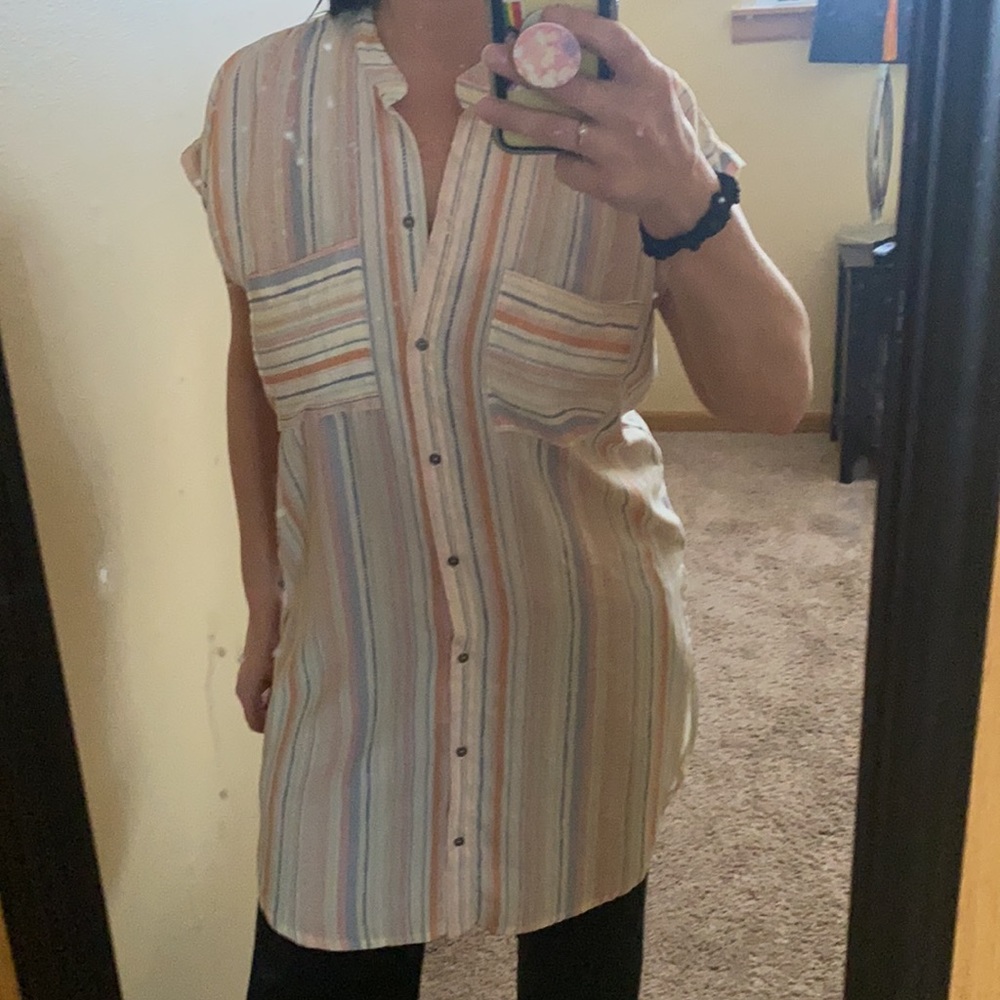 Medium long striped shirt